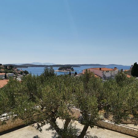 Apartment Buzolic Hvar Town Luaran gambar